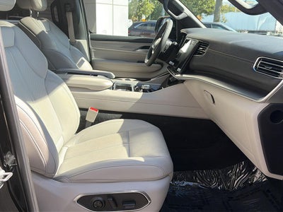 2025 Jeep Wagoneer Series II