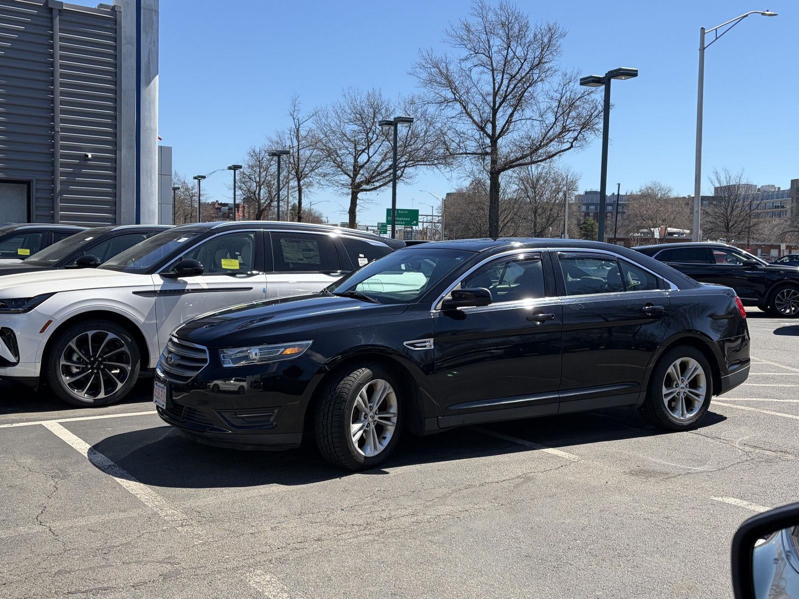 2016 Ford Taurus SEL