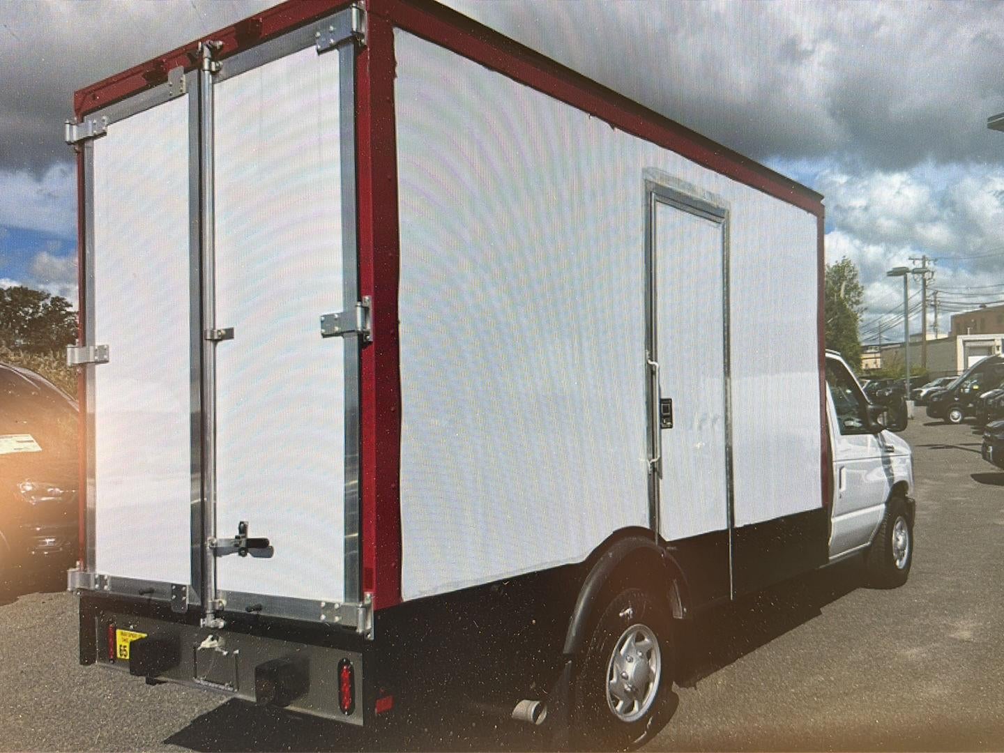 2023 Ford E-Series Cutaway E-350 SD