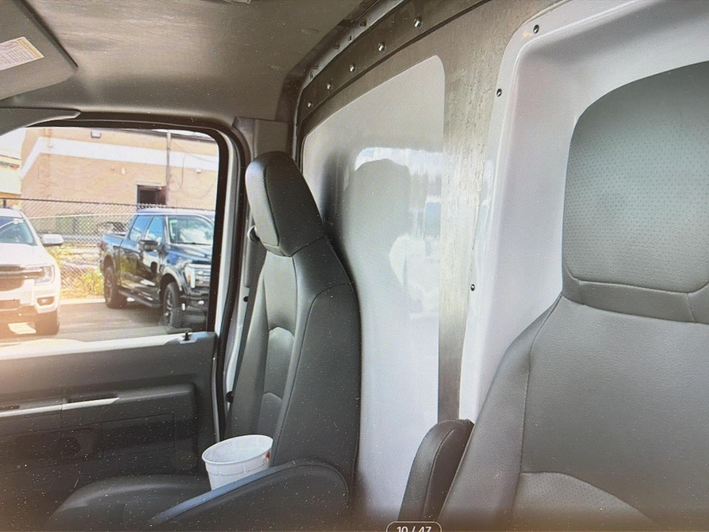 2023 Ford E-Series Cutaway E-350 SD