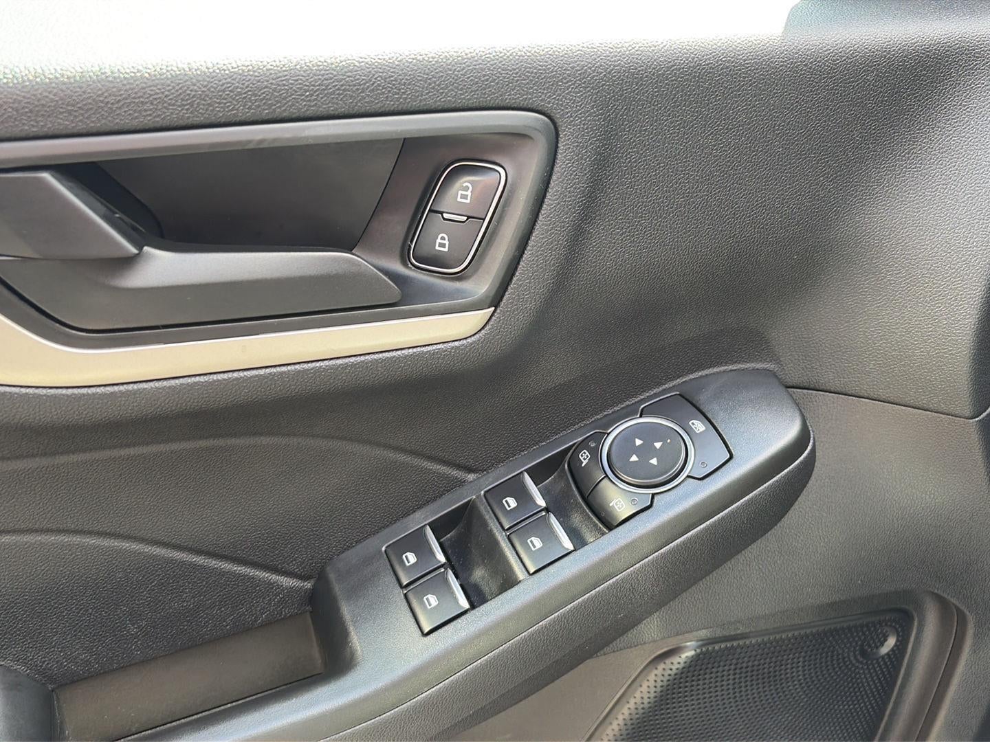 2022 Ford Escape SE Hybrid