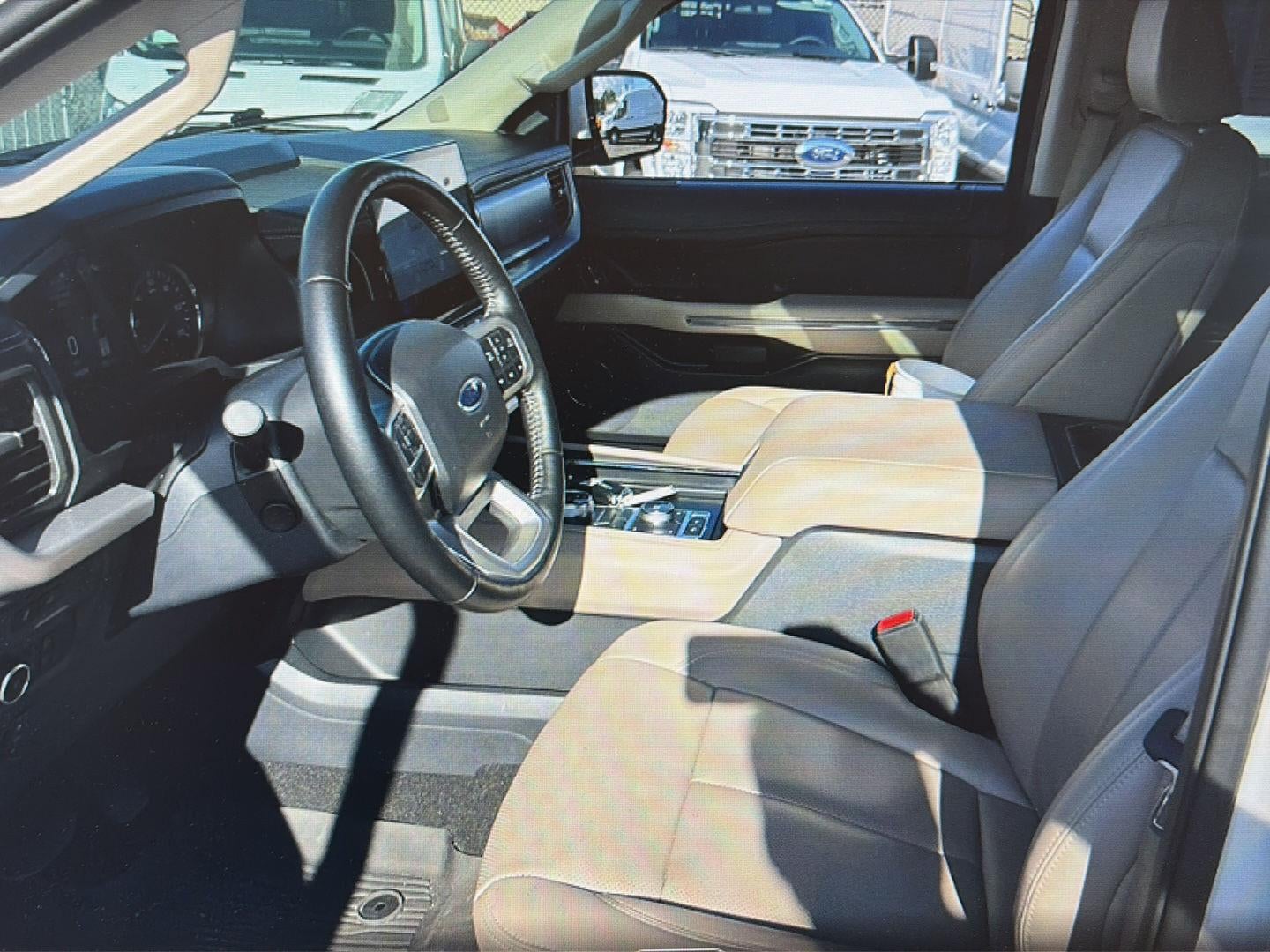 2024 Ford Expedition XLT