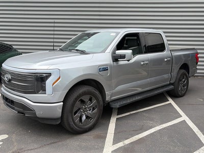 2025 Ford F-150 Lightning LARIAT