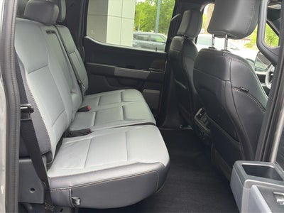 2025 Ford F-150 Lightning LARIAT