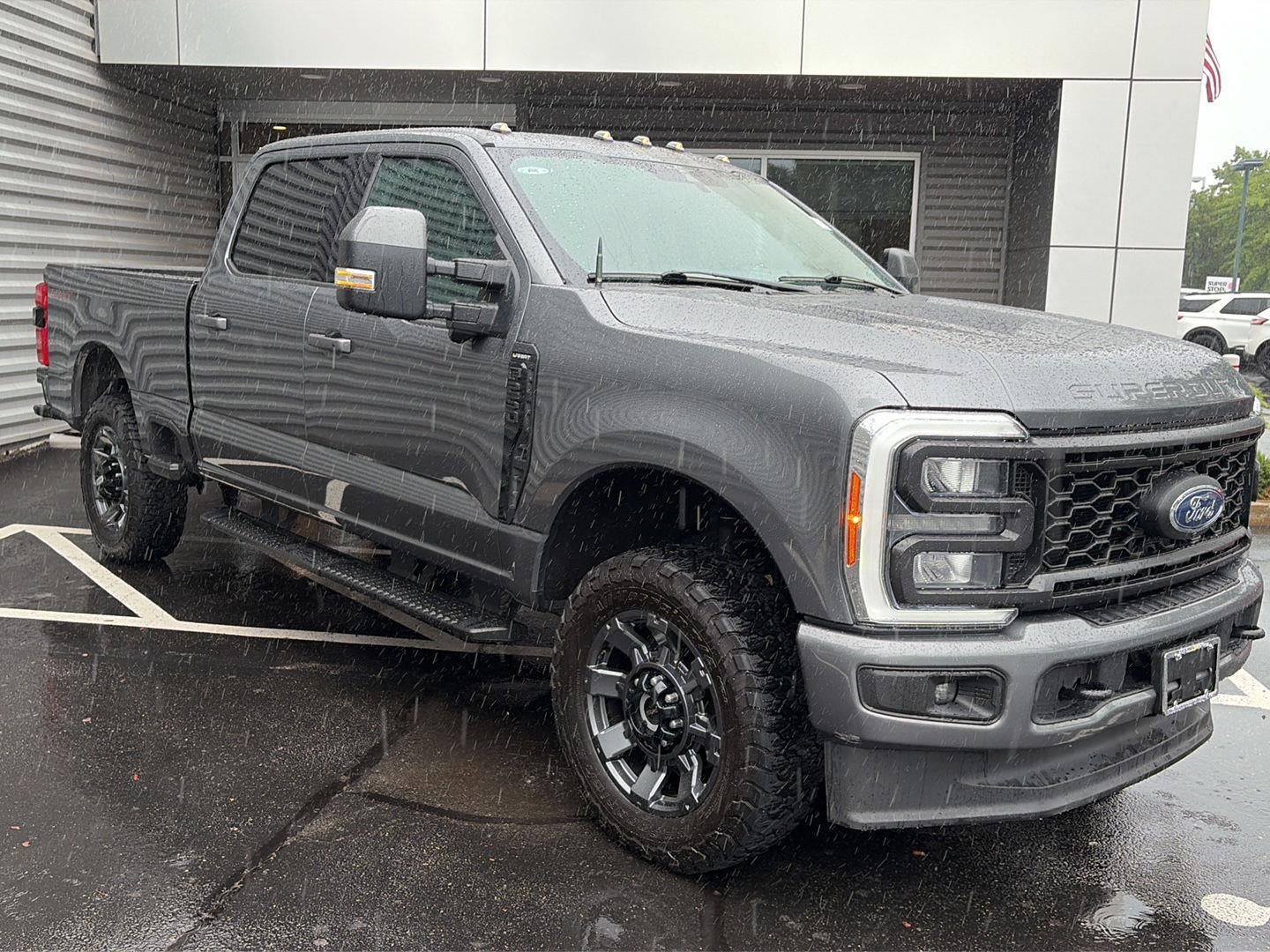 2023 Ford Super Duty F-250 SRW LARIAT