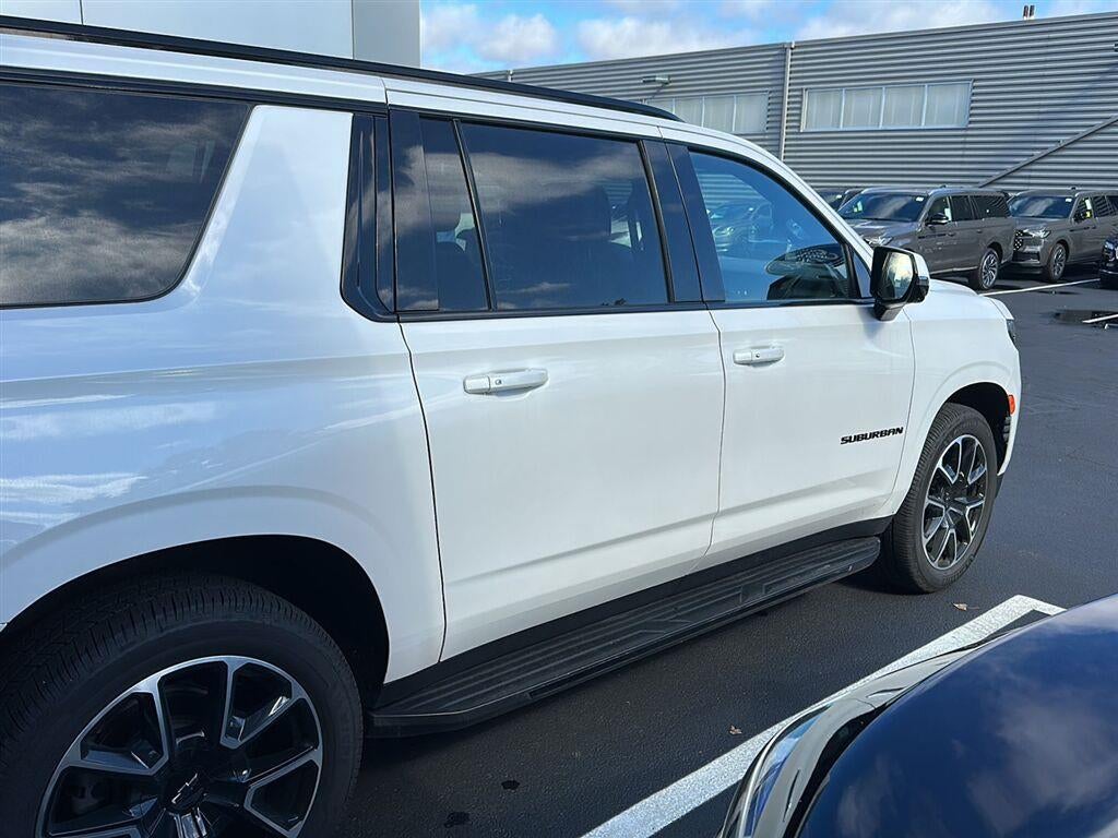 2022 Chevrolet Suburban RST