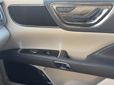 2018 Lincoln Continental Select