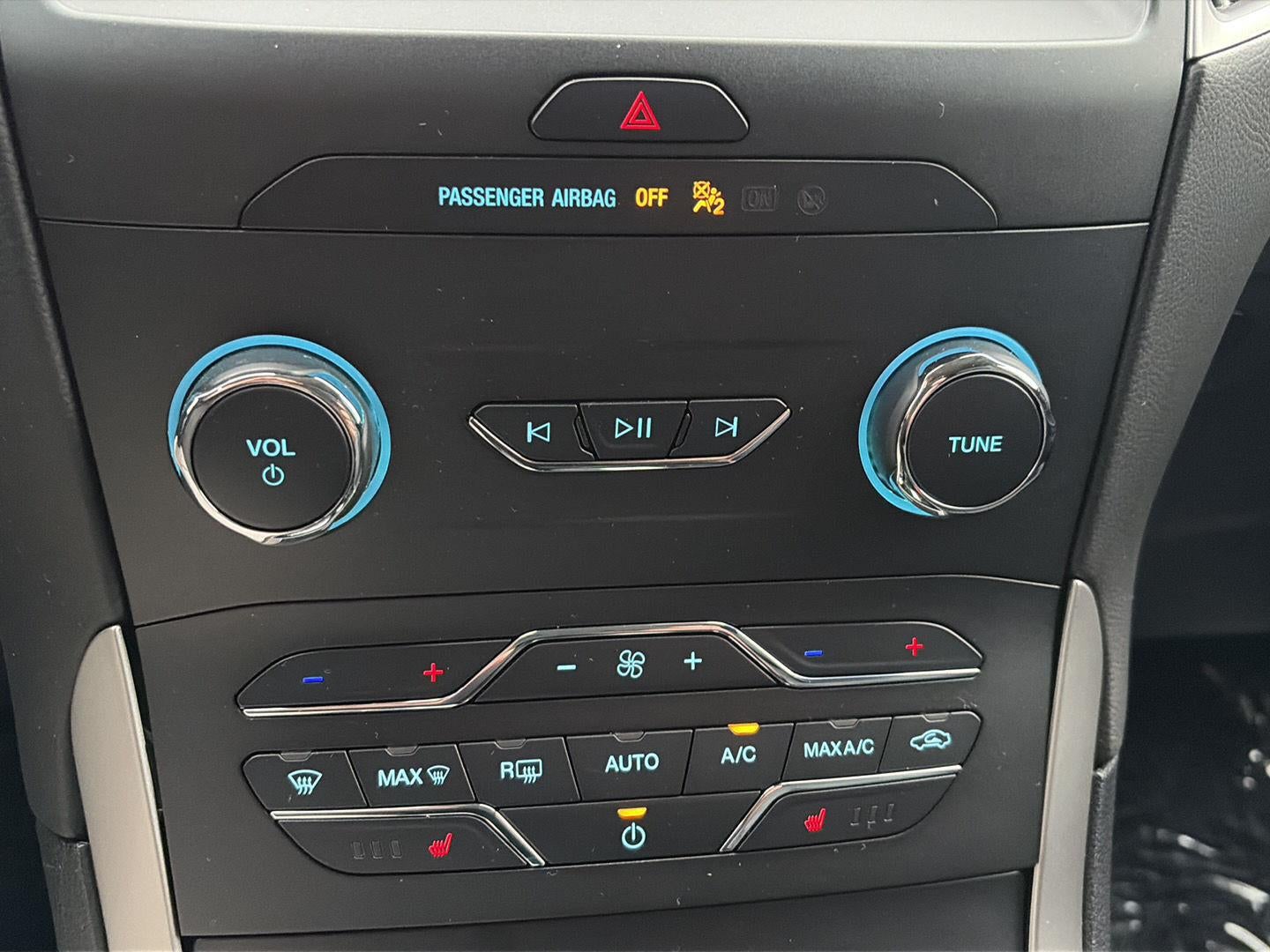 2020 Ford Edge SEL