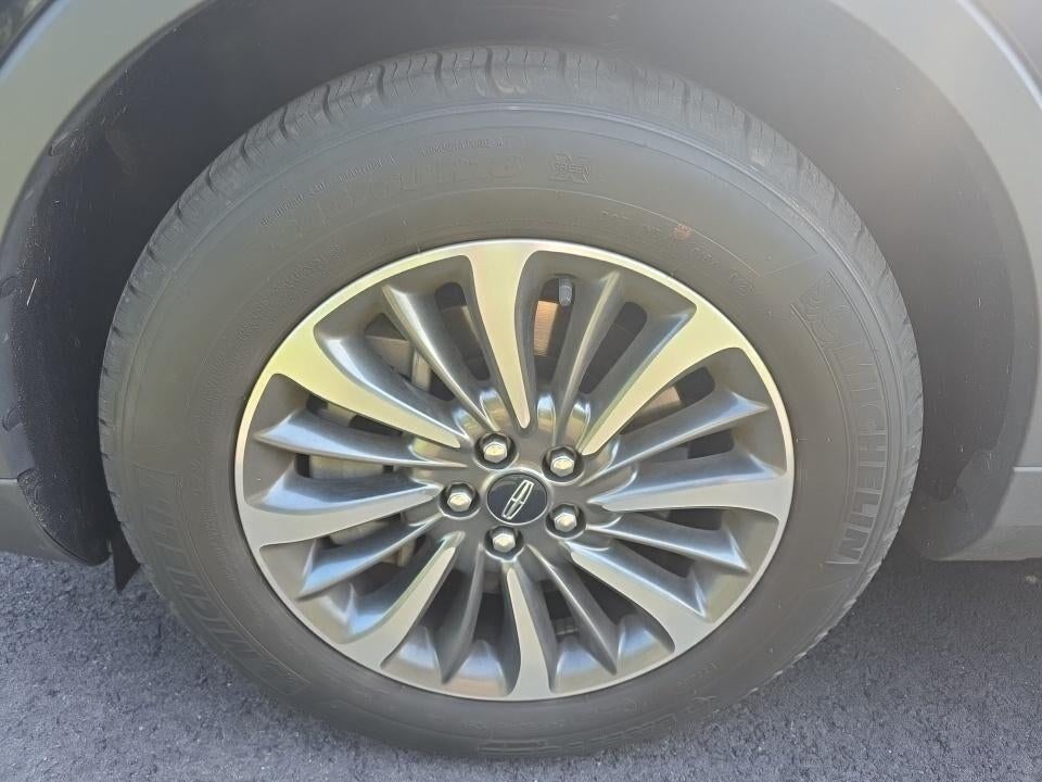 2023 Lincoln Nautilus Standard