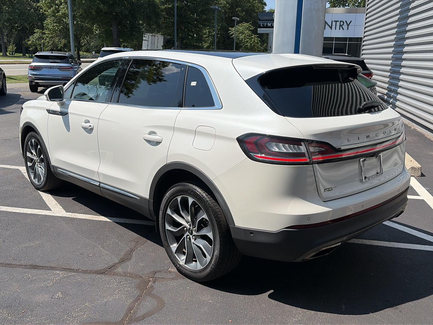 2022 Lincoln Nautilus Reserve