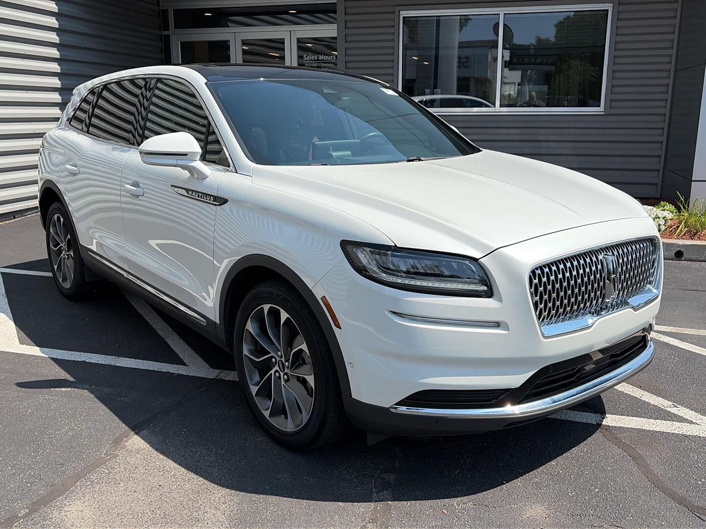 2022 Lincoln Nautilus Reserve
