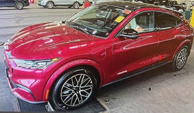 2025 Ford Mustang Mach-E Premium