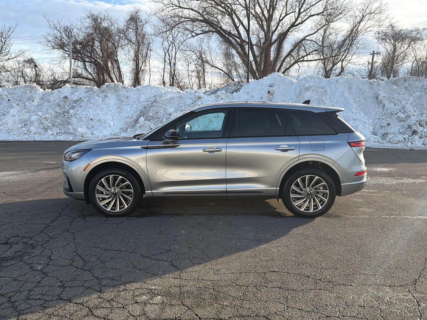 2024 Lincoln Corsair Premiere