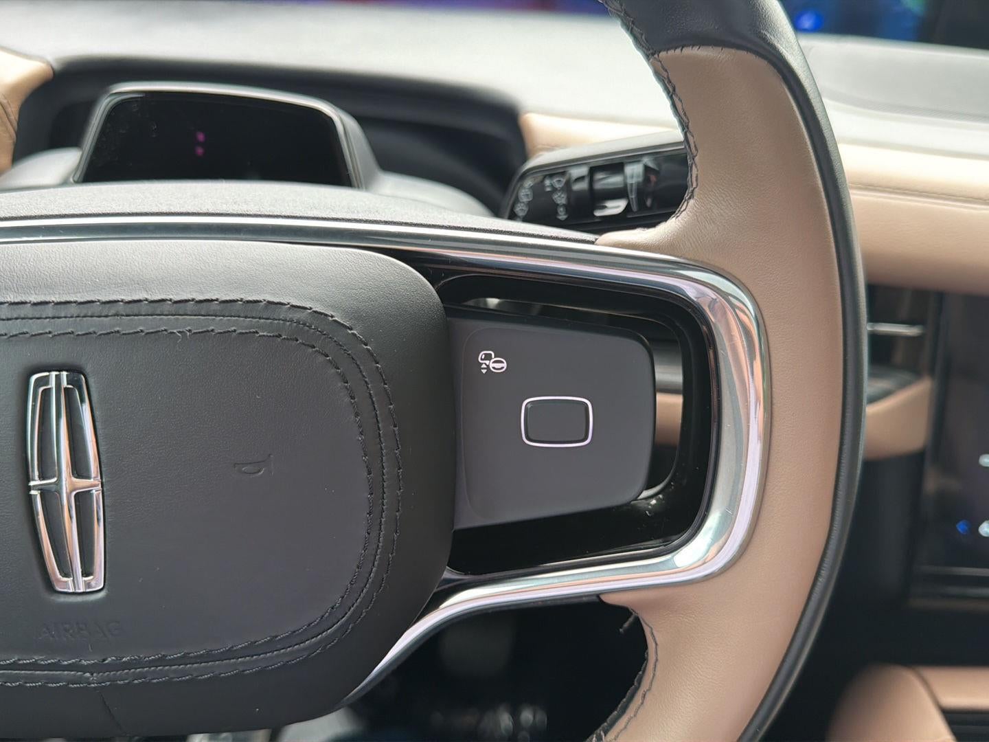 2025 Lincoln Navigator L Black Label