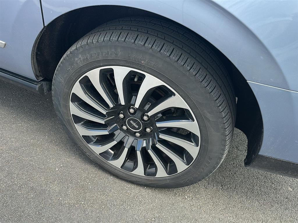 2022 Lincoln Navigator L Black Label