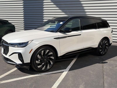 2024 Lincoln Nautilus Reserve