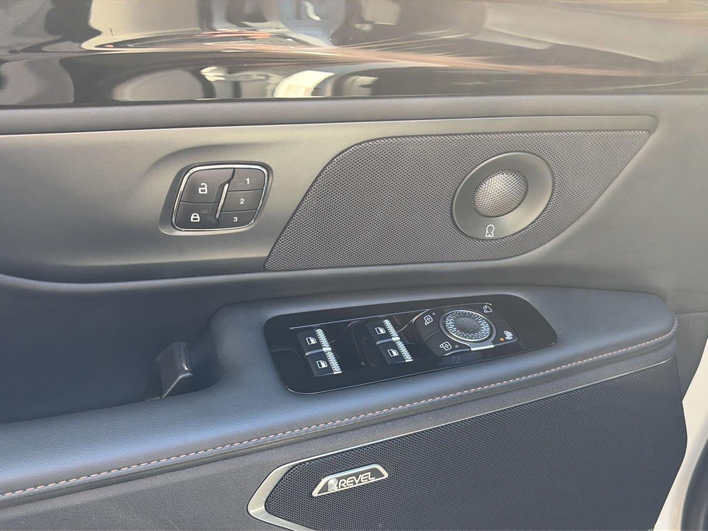 2024 Lincoln Nautilus Reserve