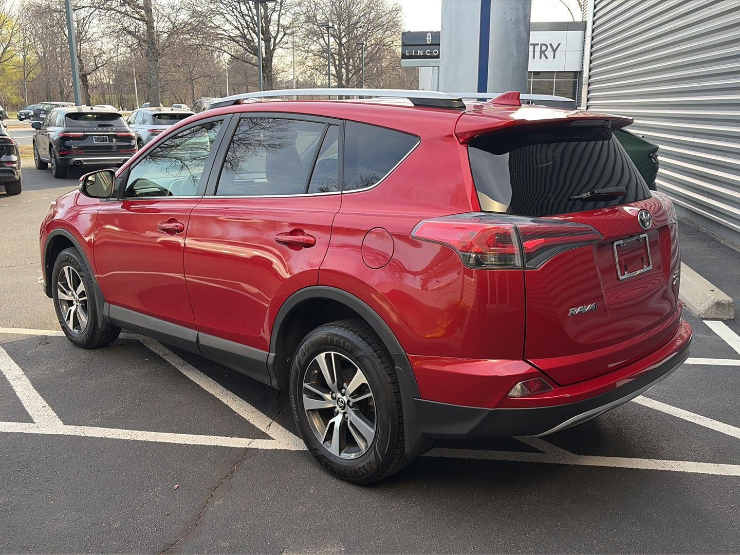 2017 Toyota RAV4 XLE
