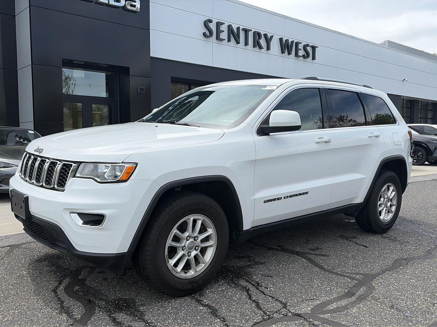 2020 Jeep Grand Cherokee Laredo E 4WD's photo