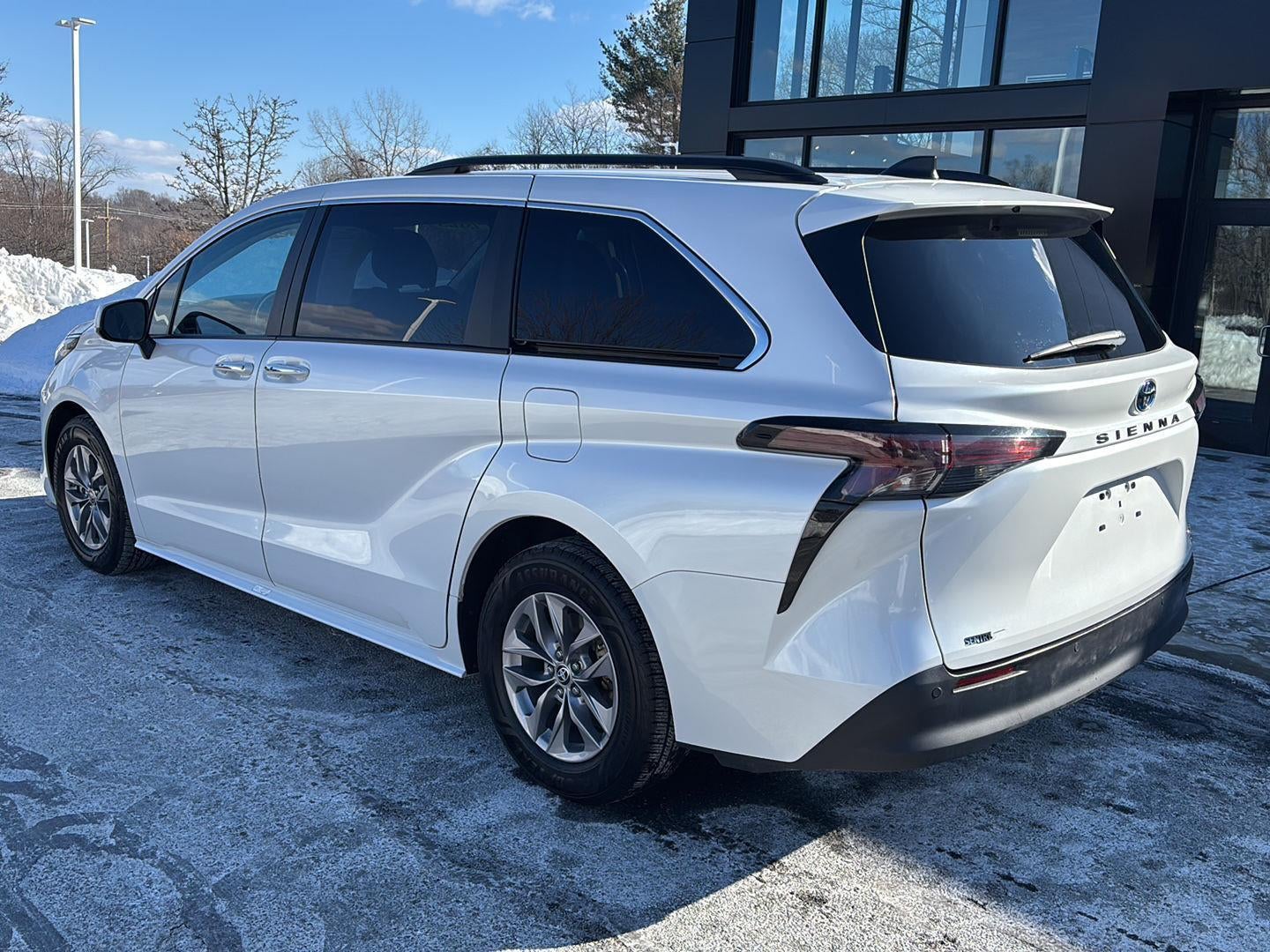 2023 Toyota Sienna XLE