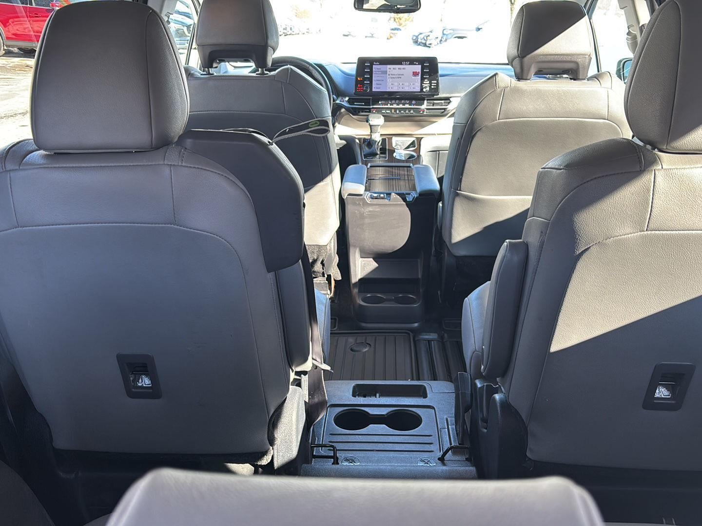 2023 Toyota Sienna XLE