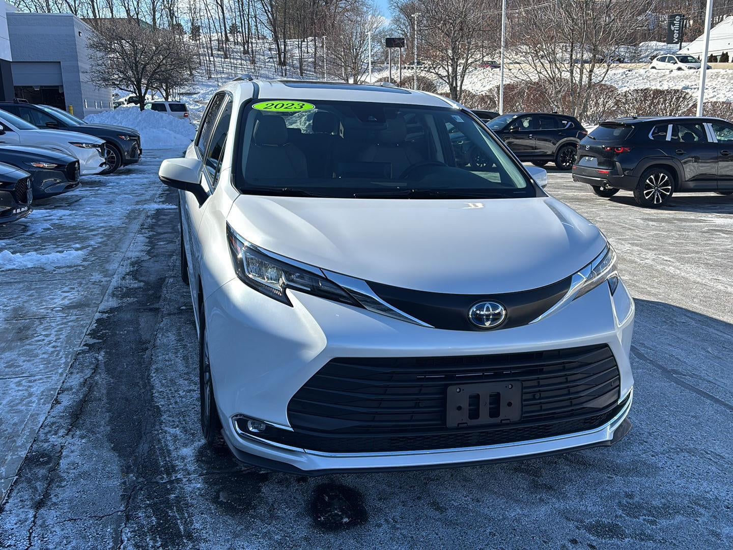 2023 Toyota Sienna XLE