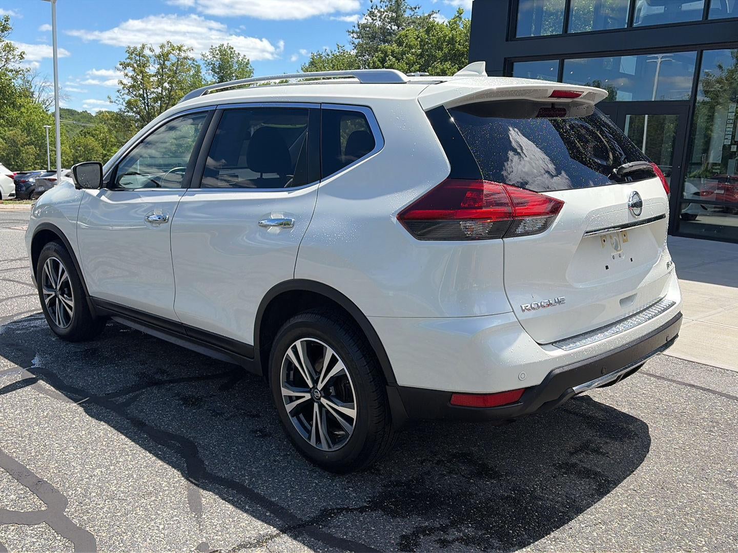 2020 Nissan Rogue SV